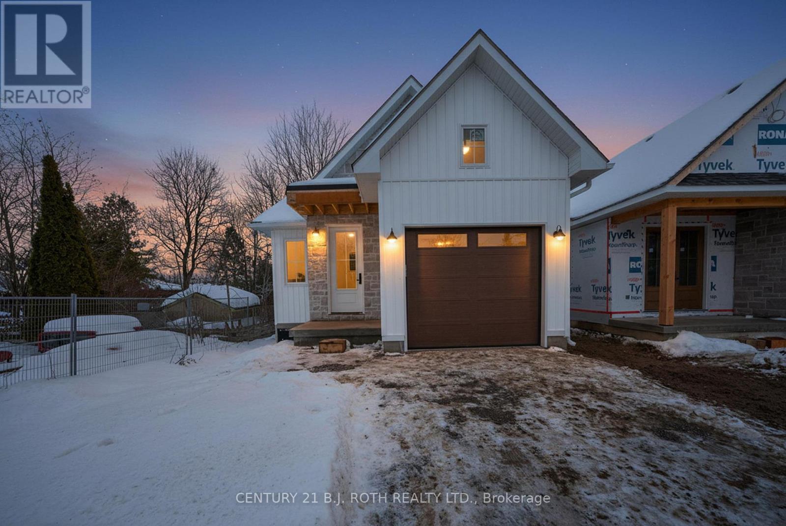 75 Vancouver Street, Barrie, Ontario  L4M 4M2 - Photo 4 - S12681442