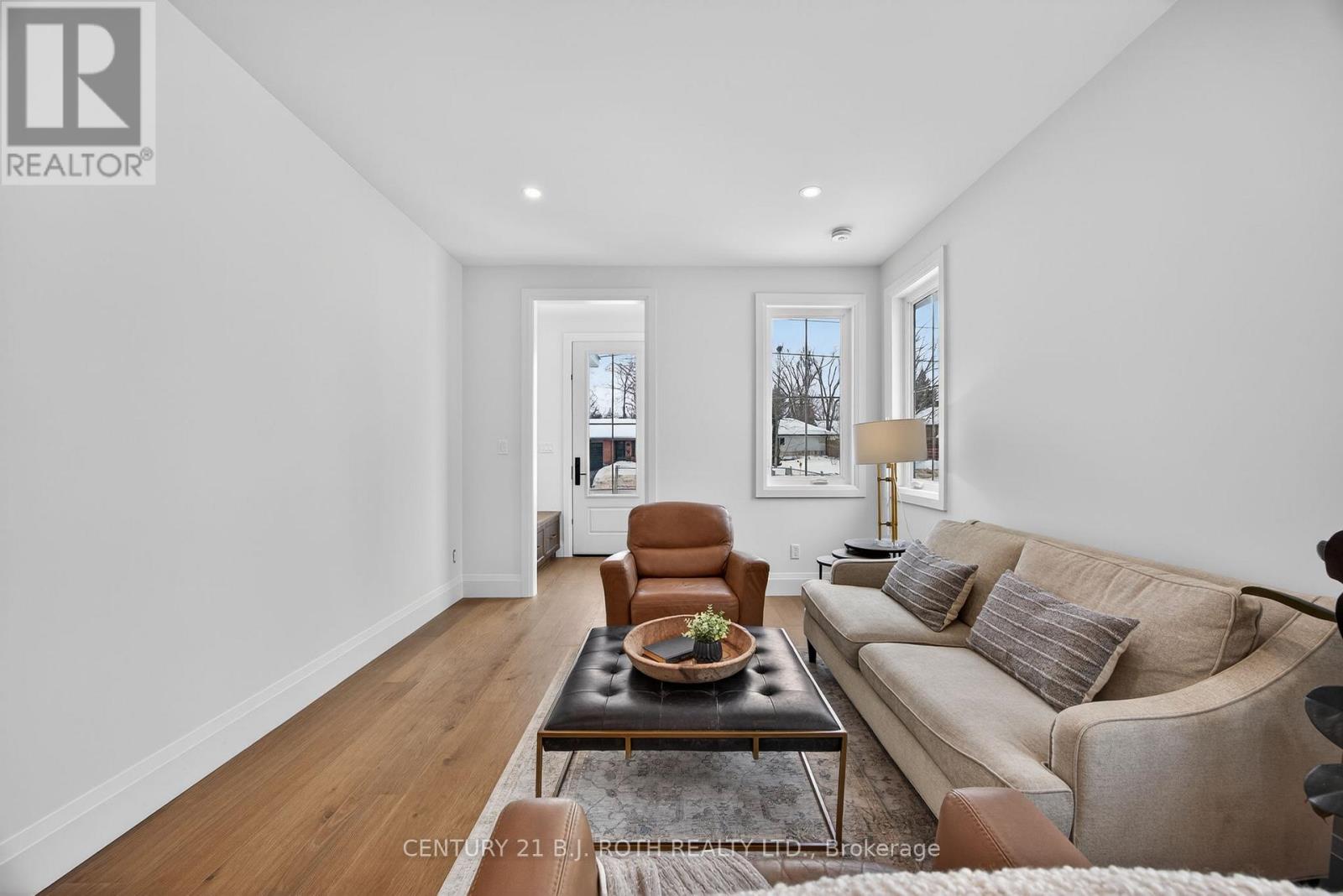 75 Vancouver Street, Barrie, Ontario  L4M 4M2 - Photo 6 - S12681442