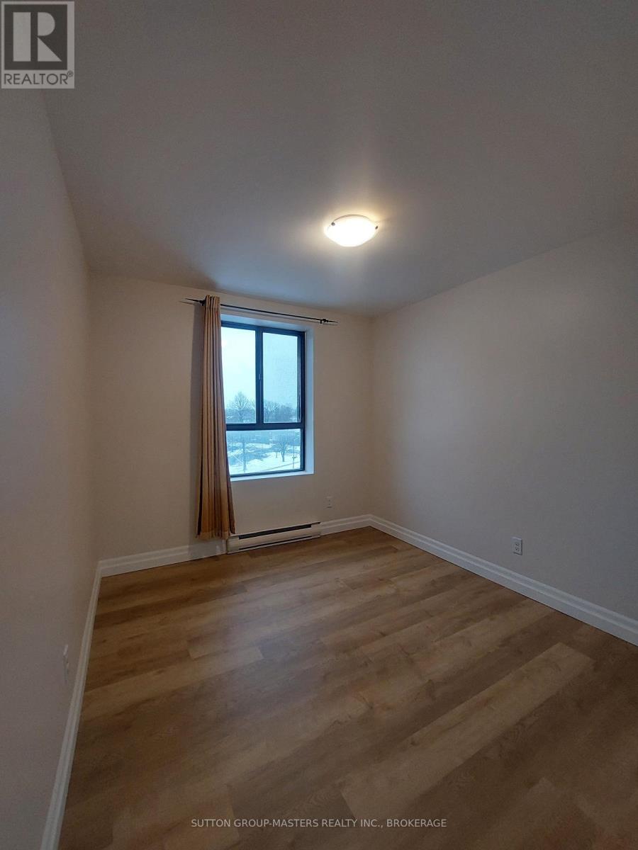 503 - 17 Eldon Hall Place, Kingston, Ontario  K7M 7H5 - Photo 18 - X12453396