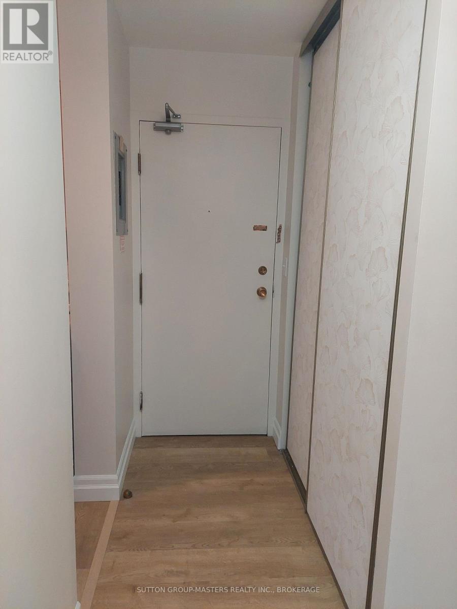 503 - 17 Eldon Hall Place, Kingston, Ontario  K7M 7H5 - Photo 4 - X12453396