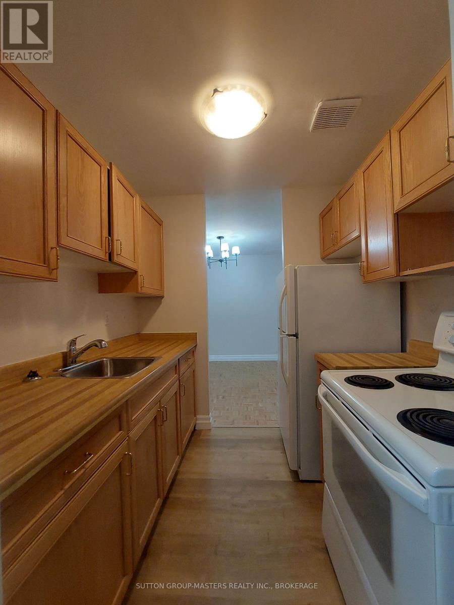 503 - 17 Eldon Hall Place, Kingston, Ontario  K7M 7H5 - Photo 5 - X12453396