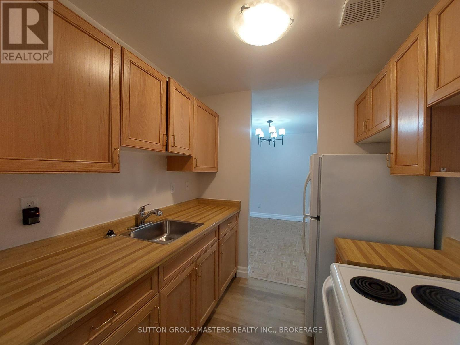 503 - 17 Eldon Hall Place, Kingston, Ontario  K7M 7H5 - Photo 7 - X12453396