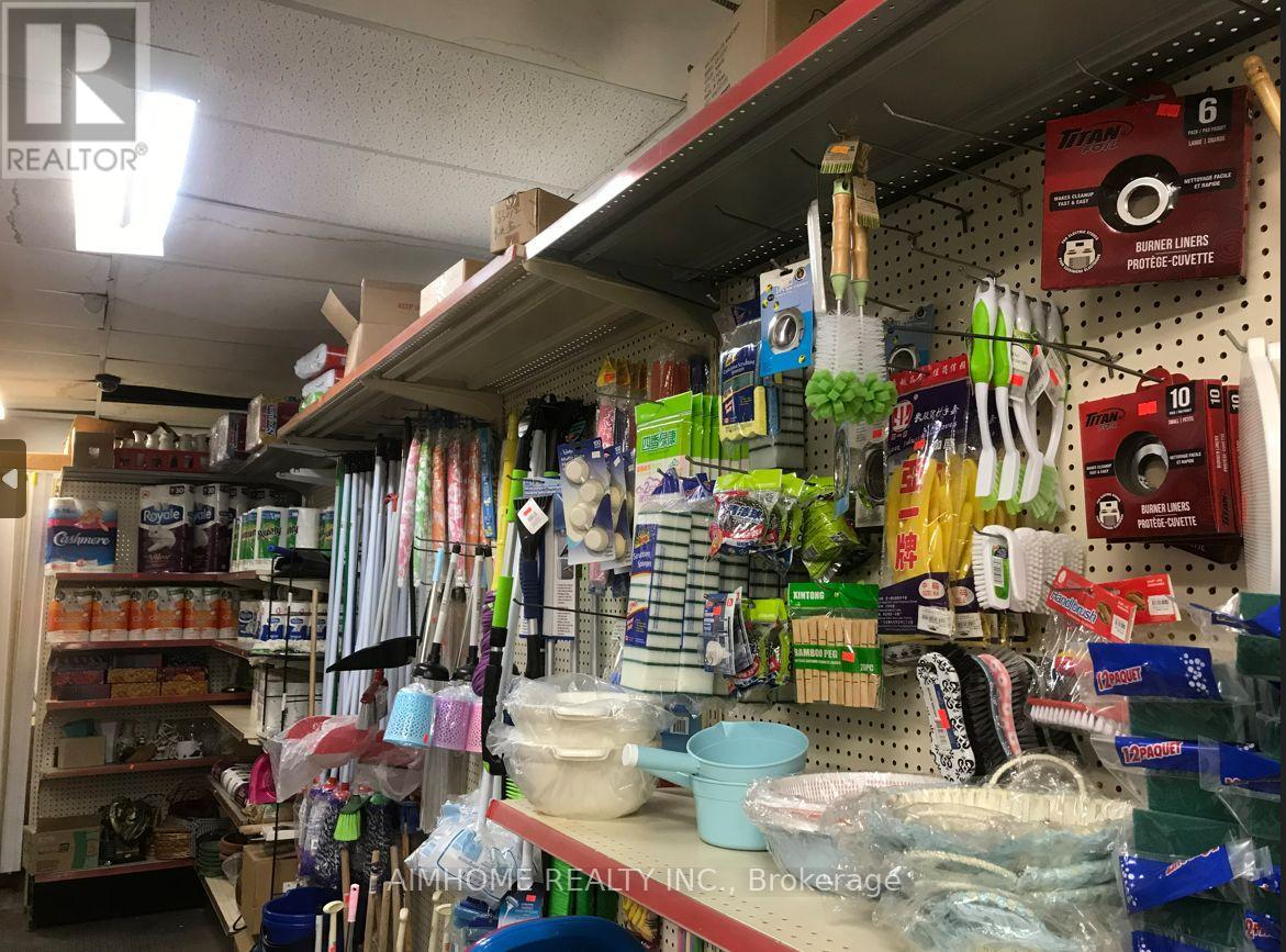 A - 193 Lakeshore Road E Road, Mississauga, Ontario  L5G 1G2 - Photo 6 - W12681396