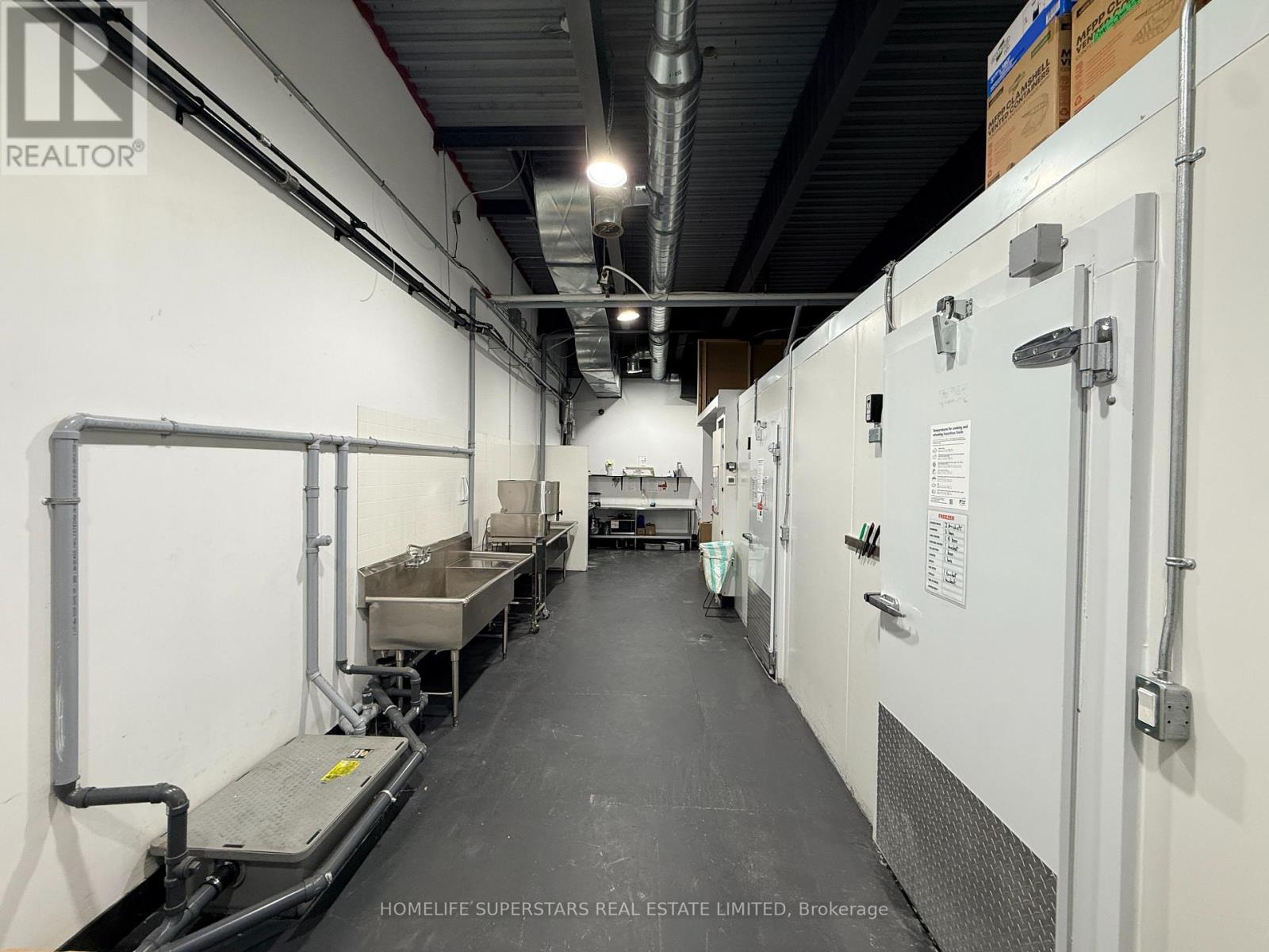 7b - 45 Abraham Welsh Rd, Toronto, Ontario  M9M 0G6 - Photo 11 - W12681418