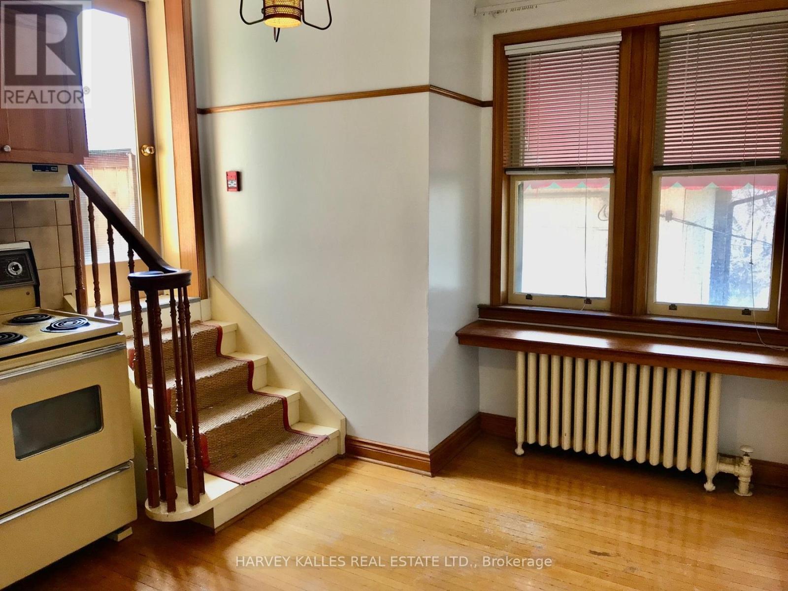 -Apt B - 3 Northcliffe Boulevard, Toronto, Ontario  M6H 3G9 - Photo 3 - W12681490