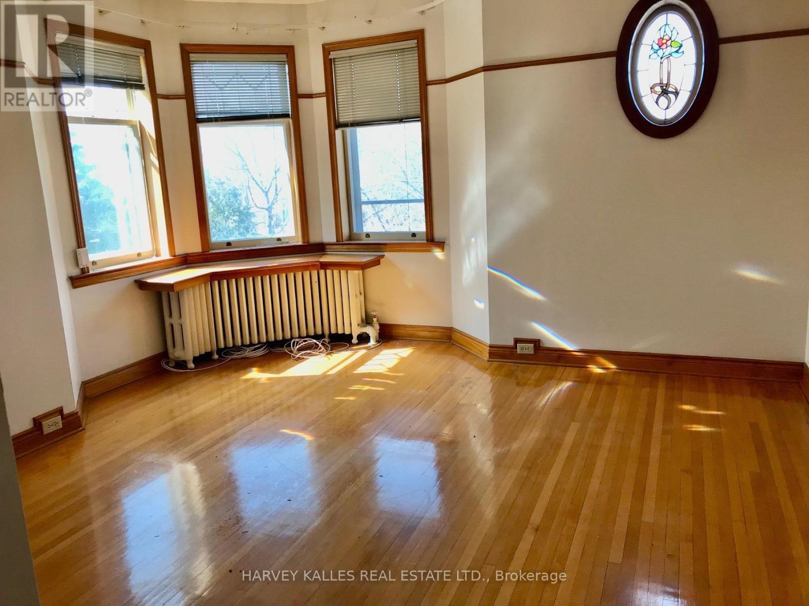 -Apt B - 3 Northcliffe Boulevard, Toronto, Ontario  M6H 3G9 - Photo 5 - W12681490