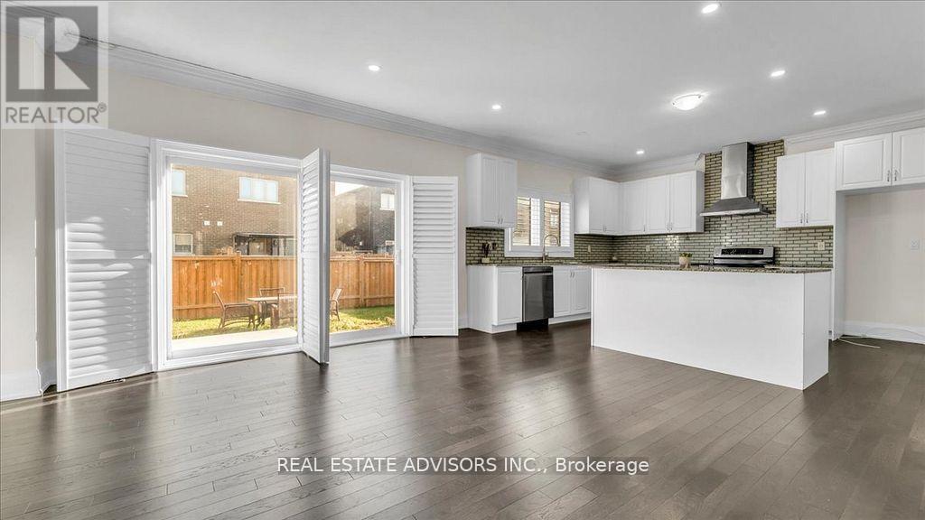 7 Ferdinand Drive, Brampton, Ontario  L6Y 0E4 - Photo 12 - W12681532