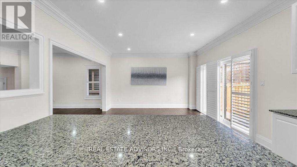 7 Ferdinand Drive, Brampton, Ontario  L6Y 0E4 - Photo 17 - W12681532