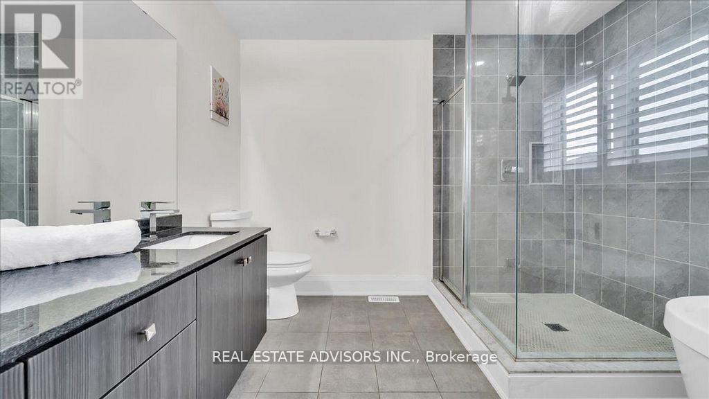 7 Ferdinand Drive, Brampton, Ontario  L6Y 0E4 - Photo 27 - W12681532