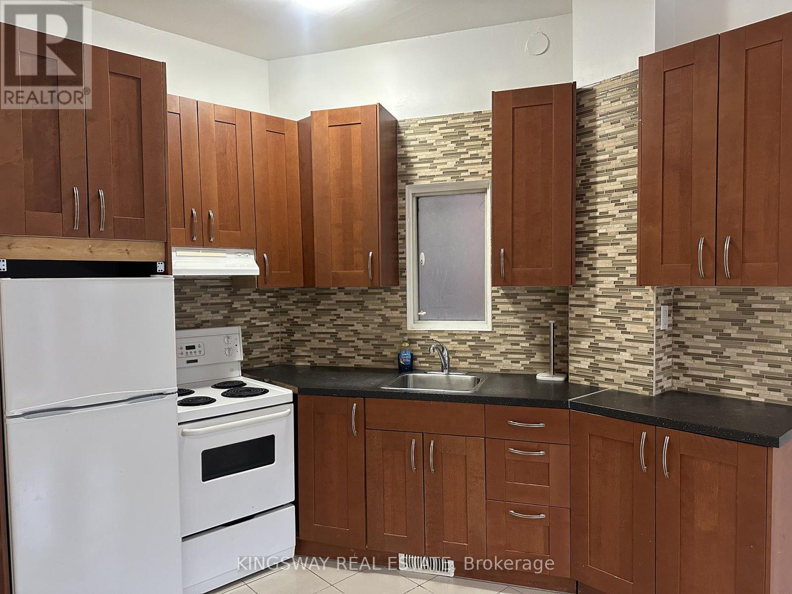 2b - 1504 Queen Street W, Toronto, Ontario  M6R 1A4 - Photo 5 - W12681546