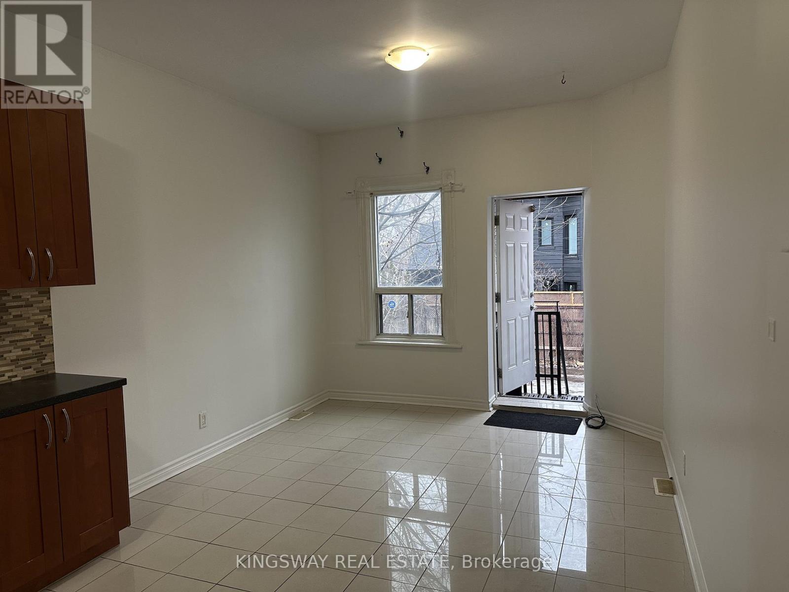 2b - 1504 Queen Street W, Toronto, Ontario  M6R 1A4 - Photo 6 - W12681546