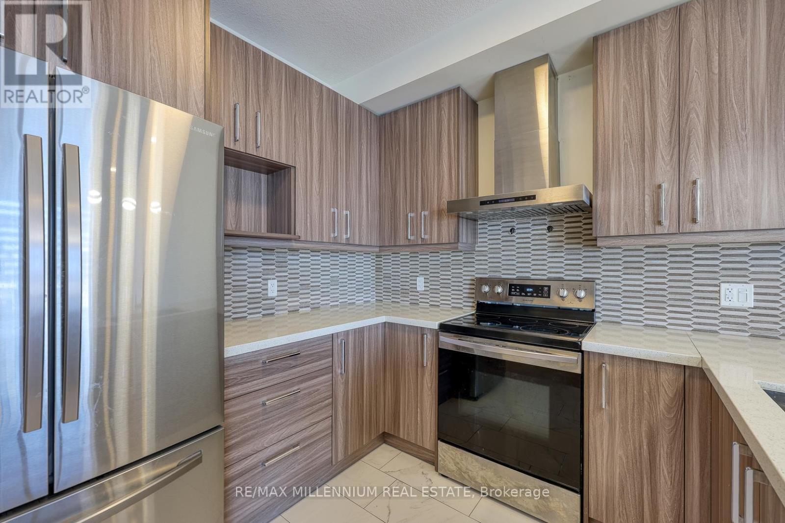 5 - 2612 Sheffield Boulevard, London South, Ontario  N6M 0J4 - Photo 23 - X12681406