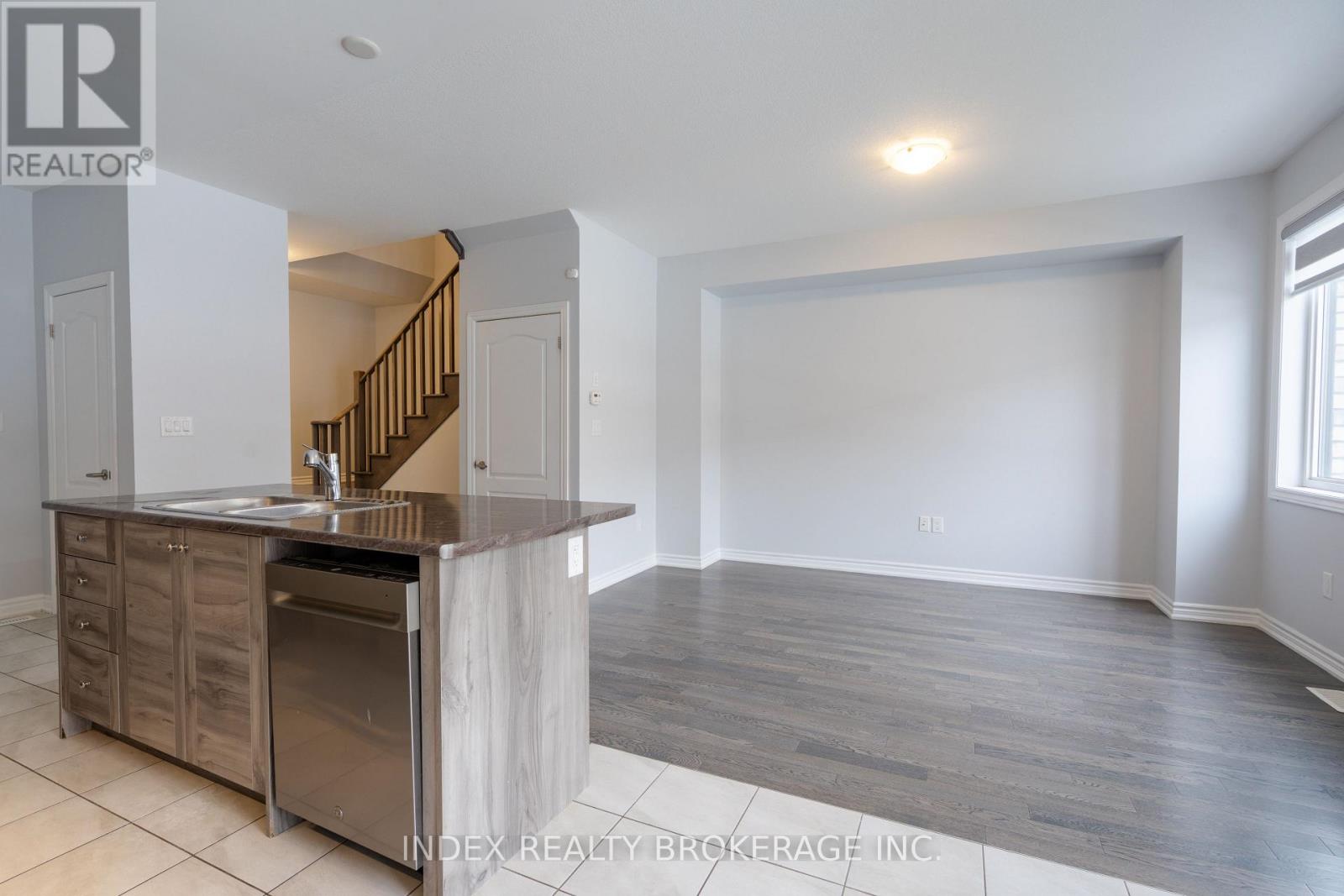 49 Ever Sweet Way, Thorold, Ontario  L2V 0K9 - Photo 14 - X12681454