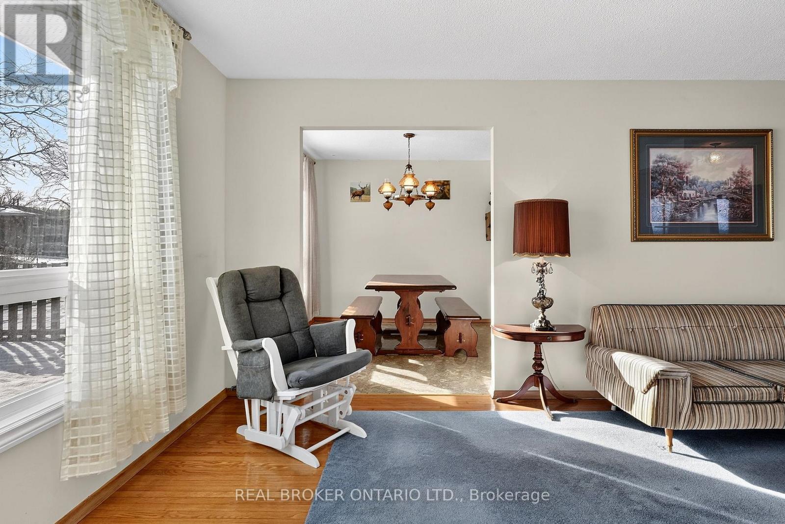 18 Fairway Drive, Hamilton, Ontario  L8K 5L4 - Photo 12 - X12681482