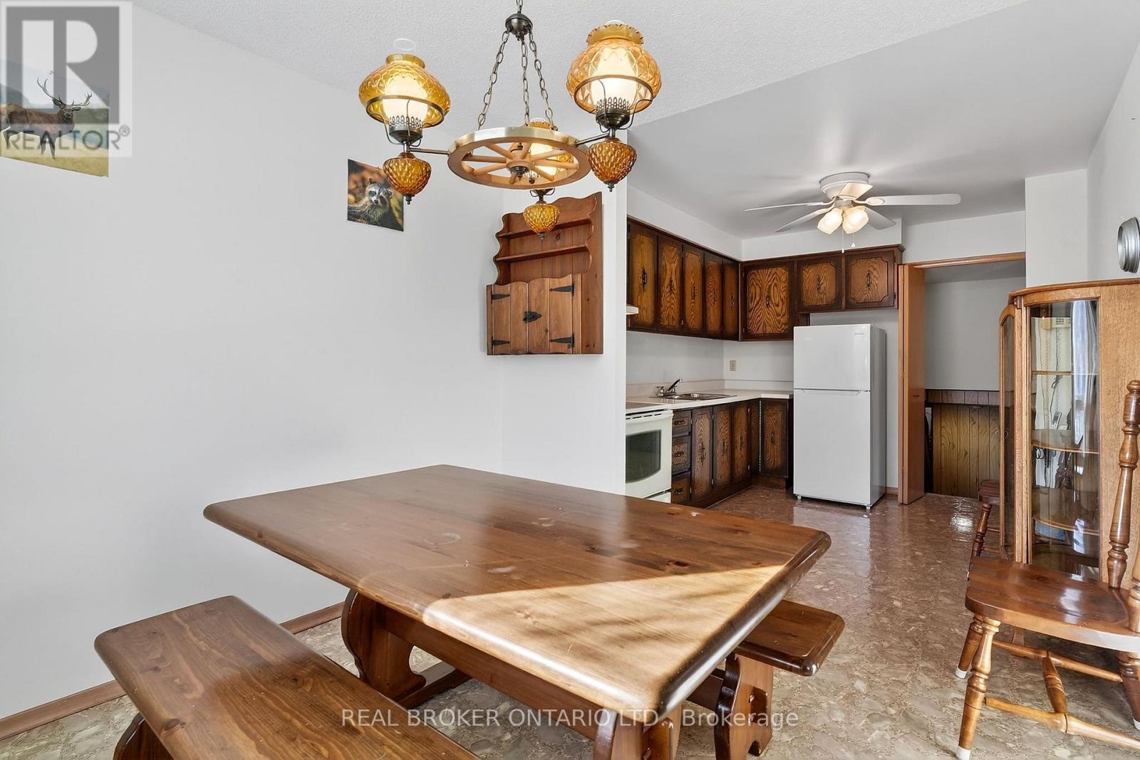 18 Fairway Drive, Hamilton, Ontario  L8K 5L4 - Photo 13 - X12681482