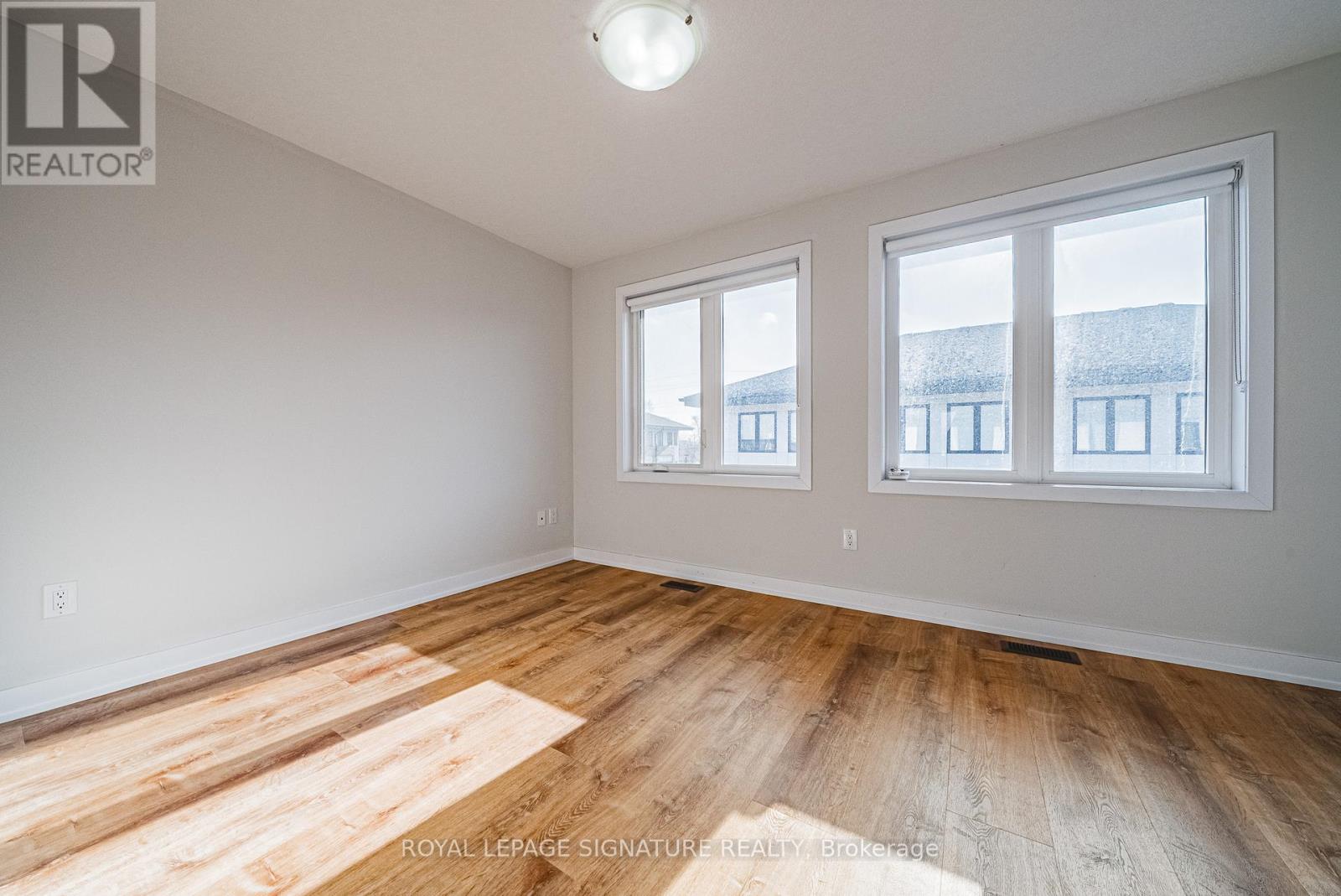 54 Mulhollard Lane, Hamilton, Ontario  L9G 3K9 - Photo 17 - X12681538