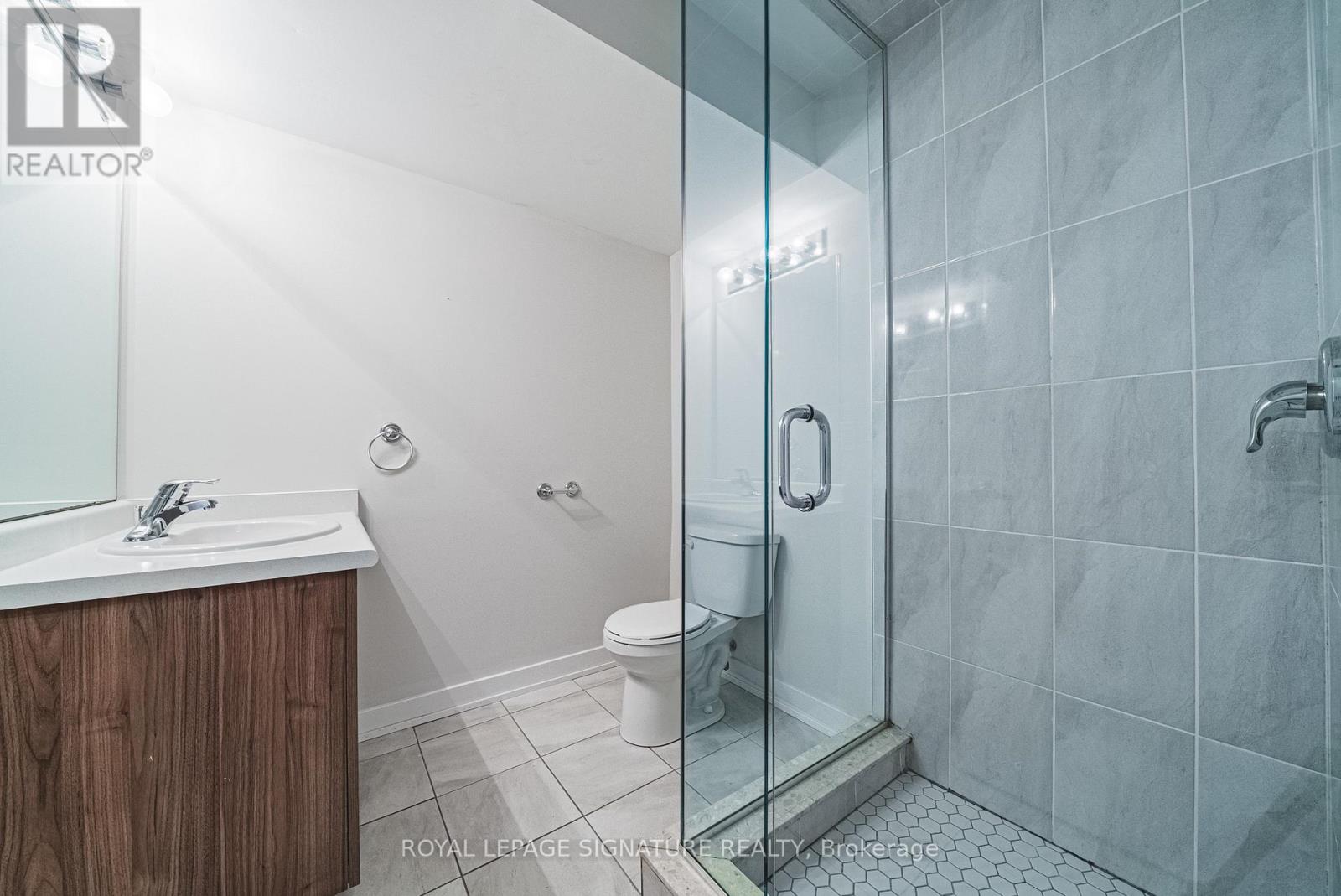 54 Mulhollard Lane, Hamilton, Ontario  L9G 3K9 - Photo 22 - X12681538