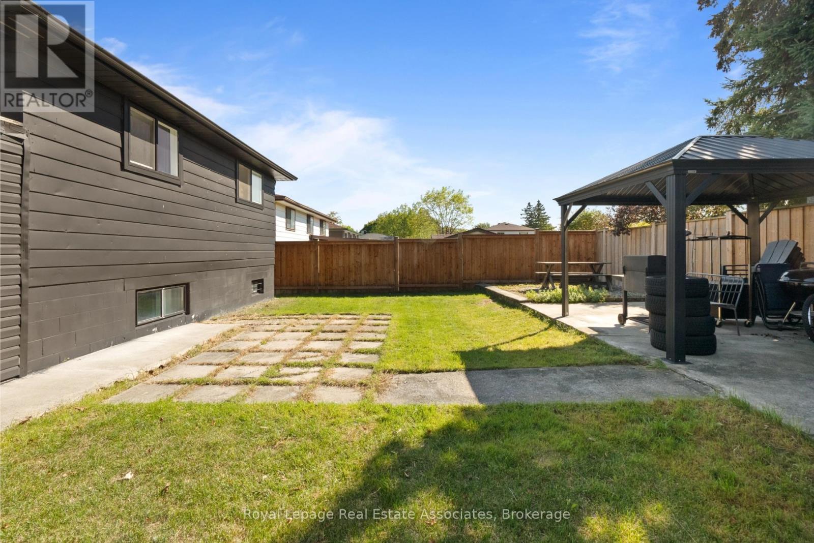 116 Boston Crescent, Hamilton, Ontario  L8T 4N2 - Photo 39 - X12681540