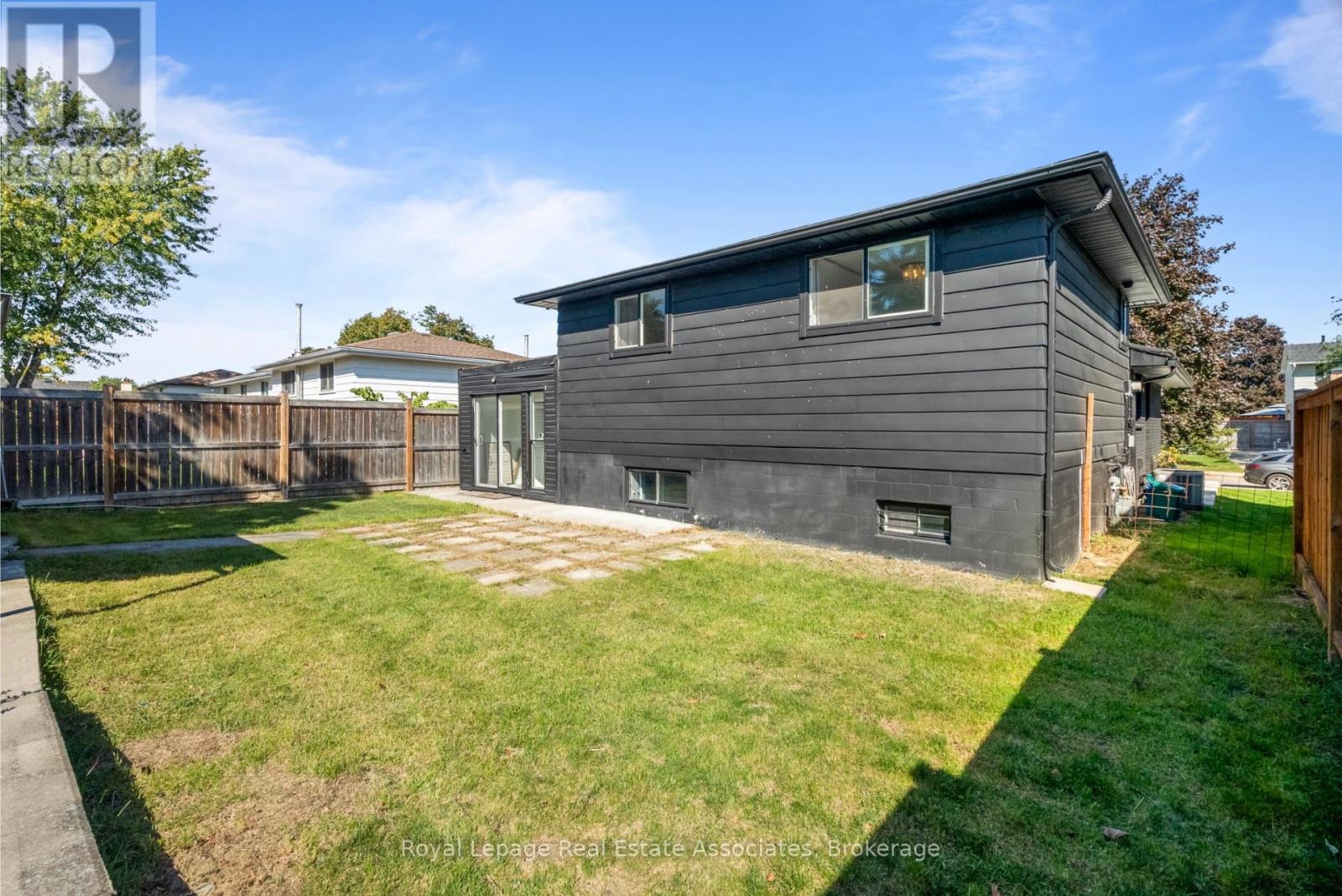 116 Boston Crescent, Hamilton, Ontario  L8T 4N2 - Photo 44 - X12681540