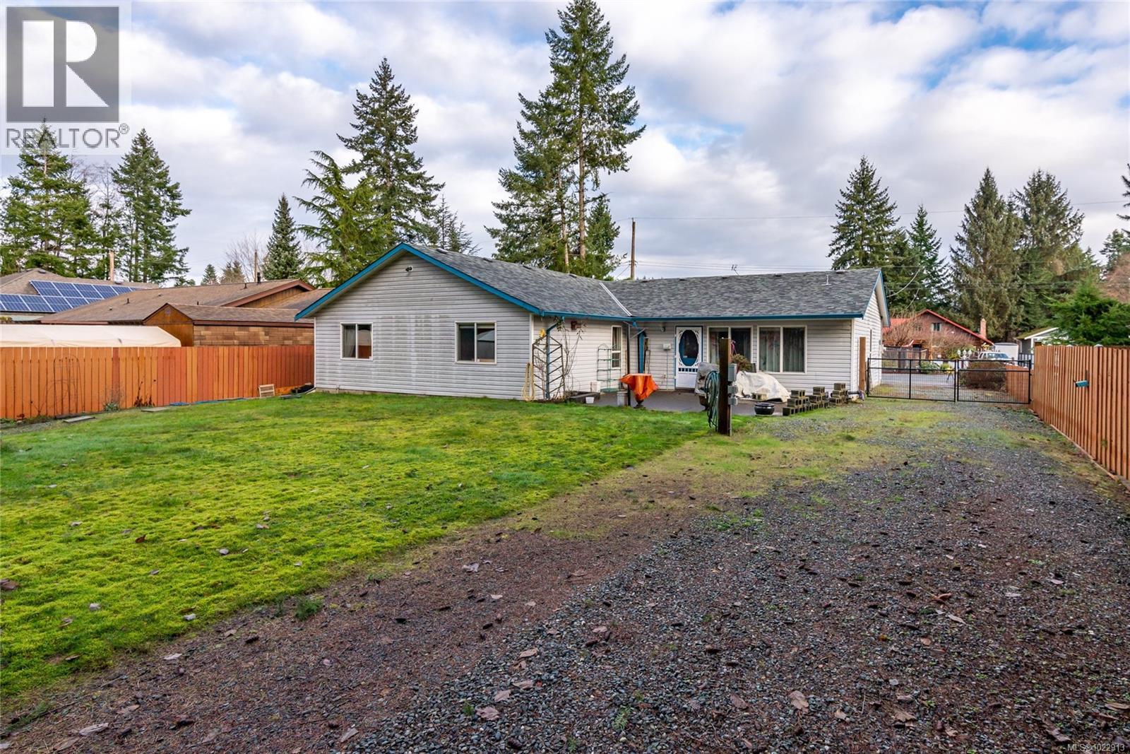 8955 Mclarey Ave, Black Creek, British Columbia  V9J 1A2 - Photo 18 - 1022913