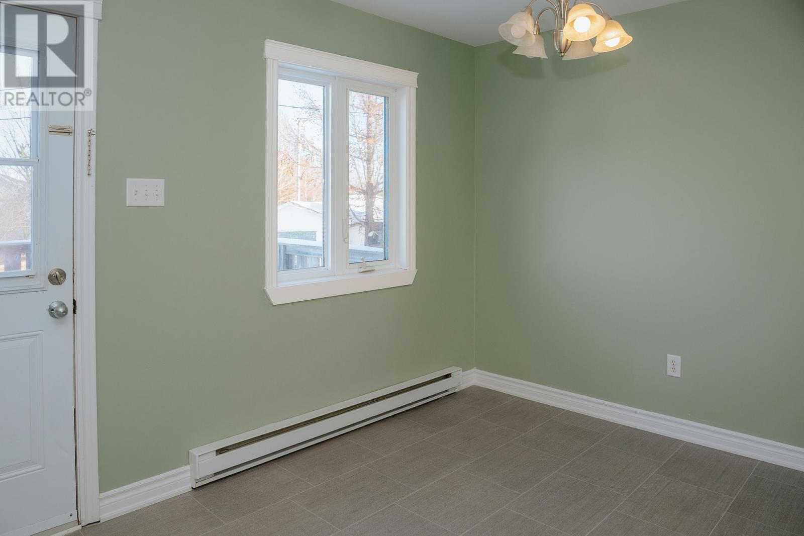 18 Henley Street, Gander, Newfoundland & Labrador  A1V 2P7 - Photo 9 - 1293554