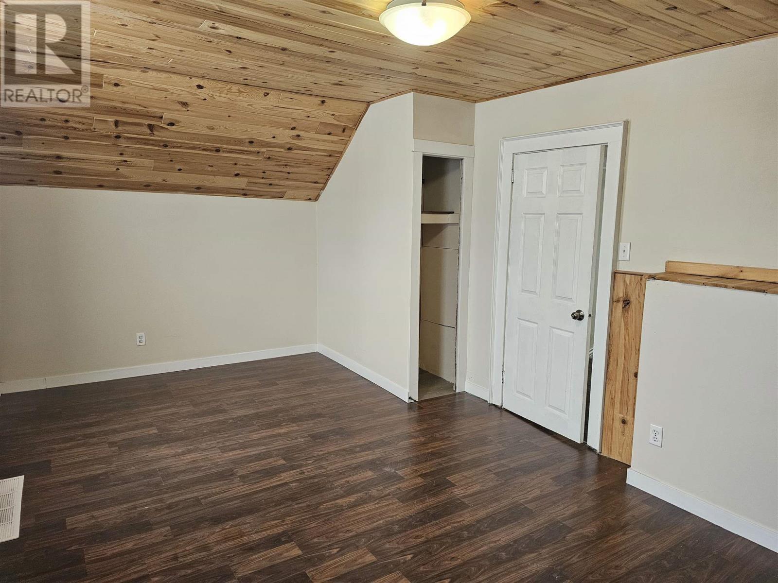 351 Bloor St W, Sault Ste. Marie, Ontario  P6C 1J6 - Photo 10 - SM260055