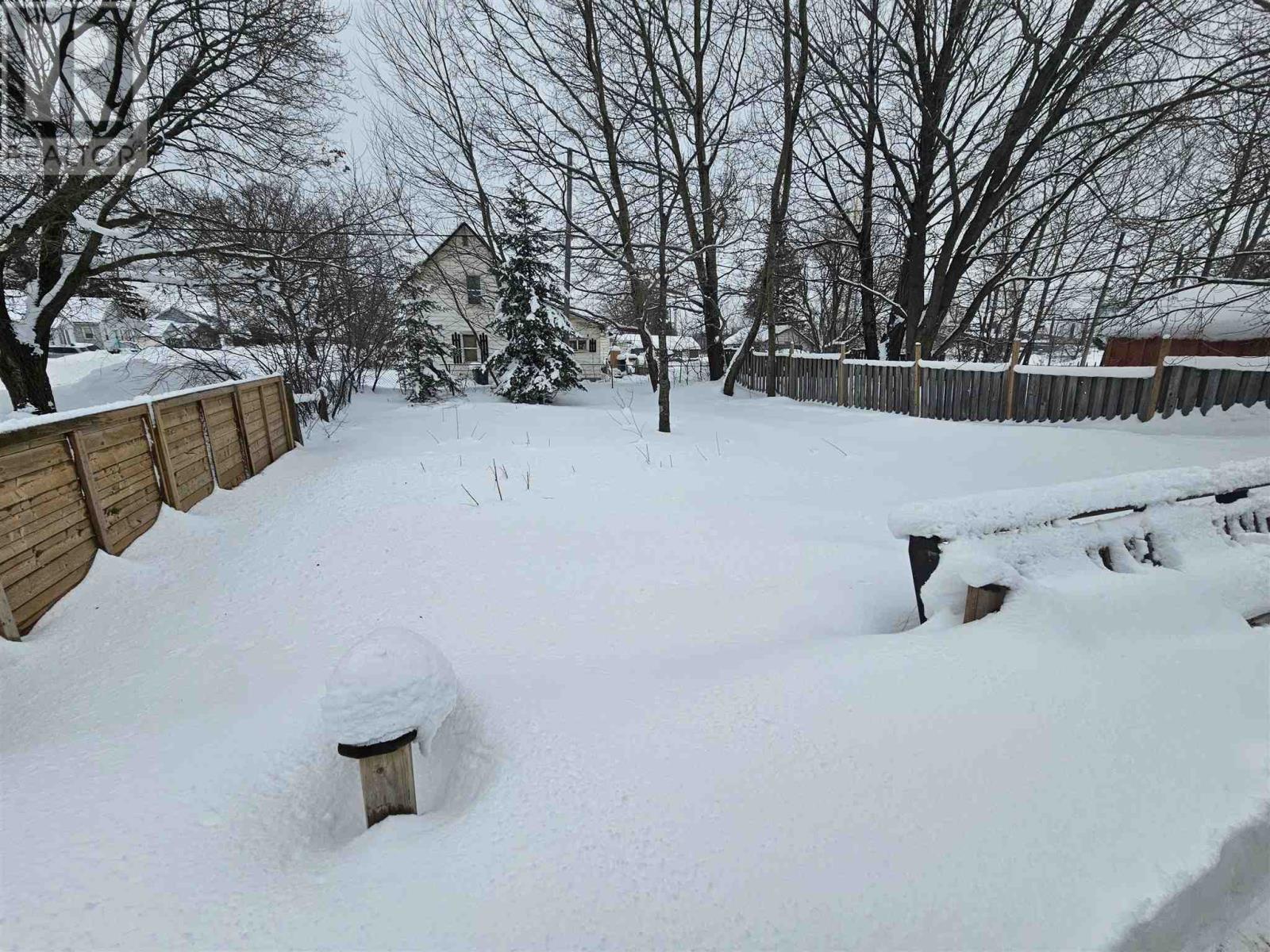 351 Bloor St W, Sault Ste. Marie, Ontario  P6C 1J6 - Photo 18 - SM260055