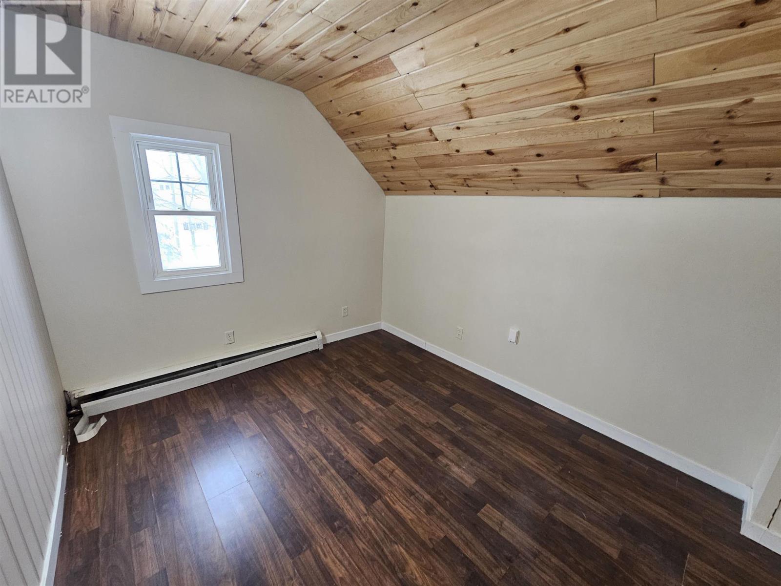 351 Bloor St W, Sault Ste. Marie, Ontario  P6C 1J6 - Photo 13 - SM260055