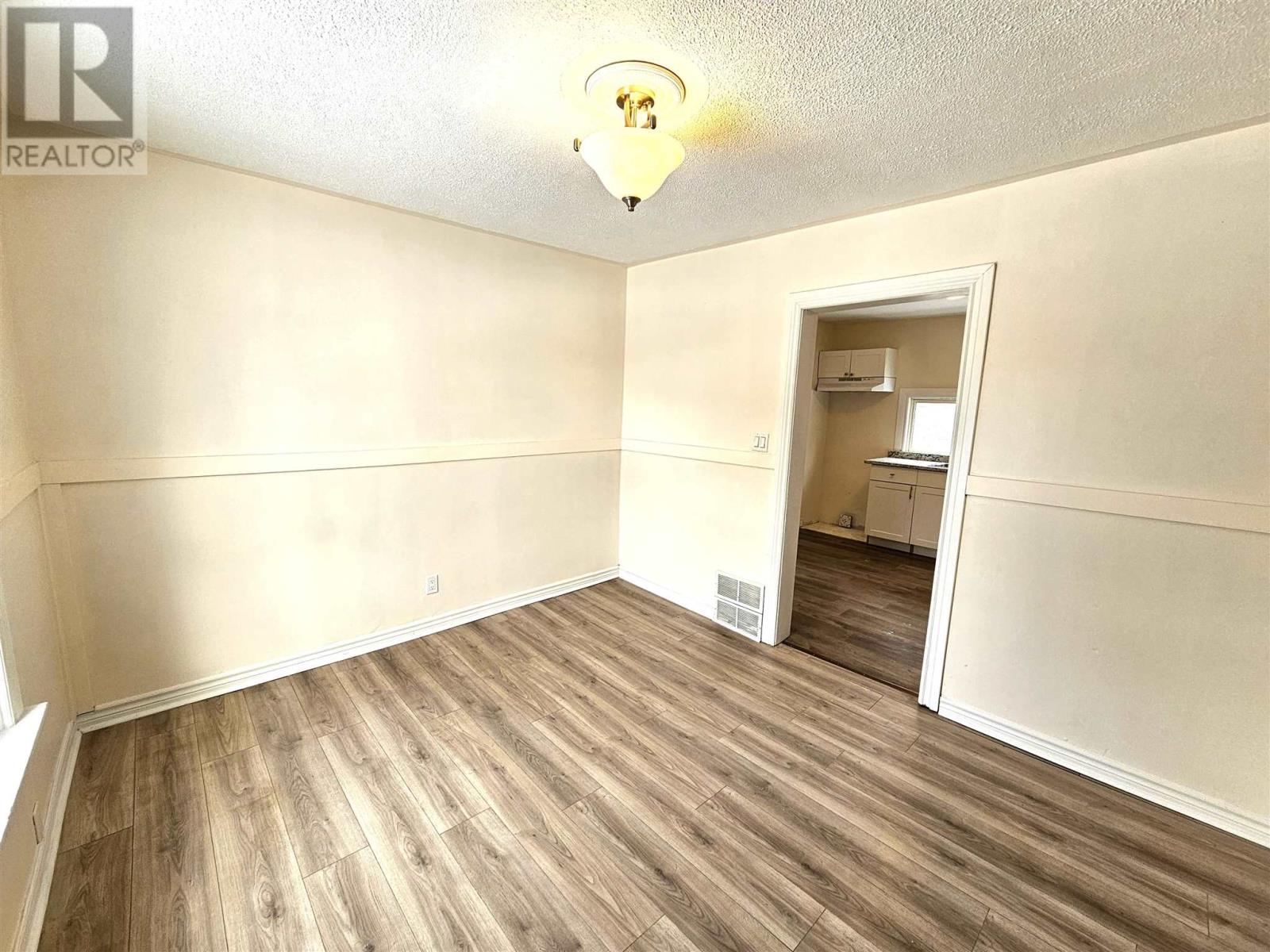 78 Bloor St, Sault Ste. Marie, Ontario  P6C 1H5 - Photo 8 - SM260067