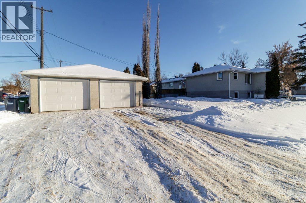3738 46 Street, Red Deer, Alberta  T4N 1L6 - Photo 3 - A2278168