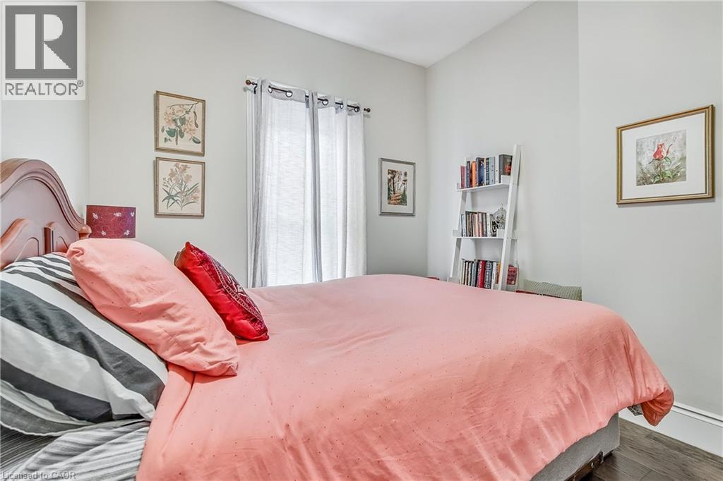 19 York Street, St. Catharines, Ontario  L2R 6B7 - Photo 12 - 40742104