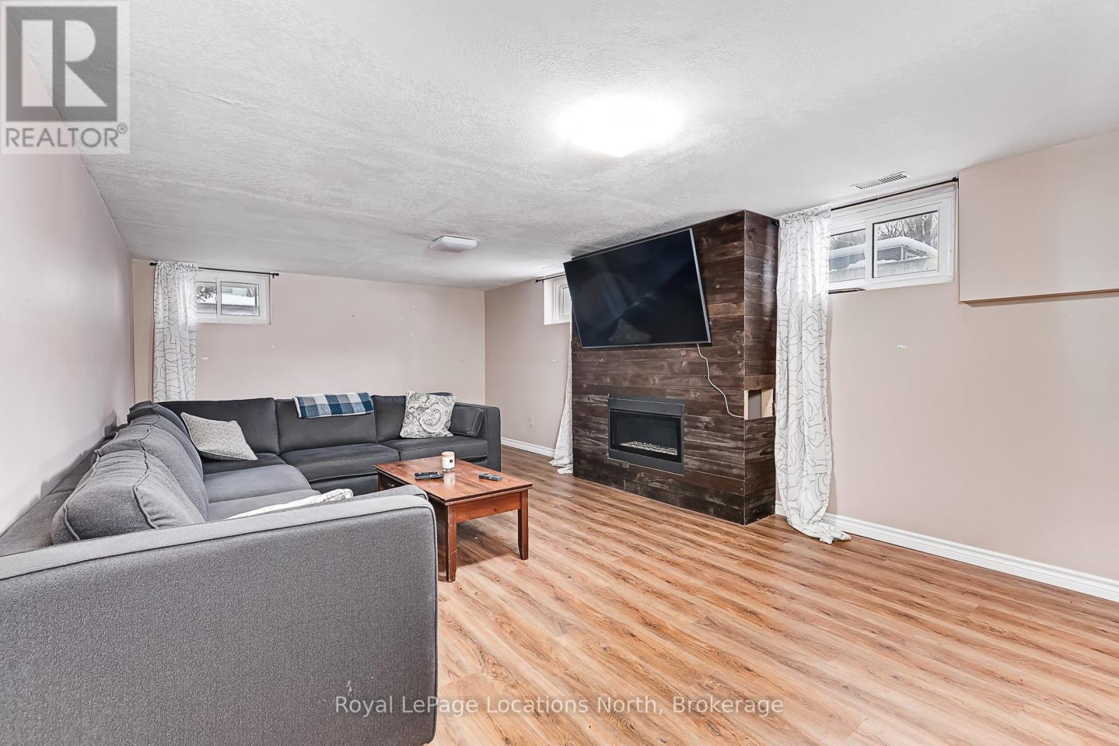 25 Margaret Street, Meaford, Ontario  N4L 1P8 - Photo 14 - X12681644