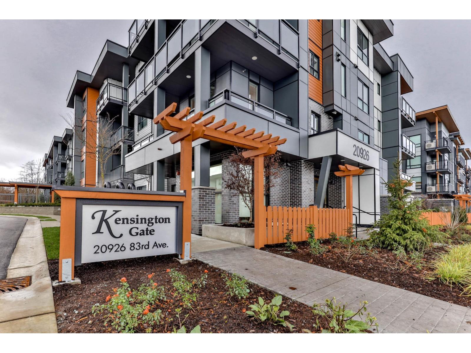 207 20926 83 Avenue, Langley, British Columbia  V0V 0V0 - Photo 2 - R3060307