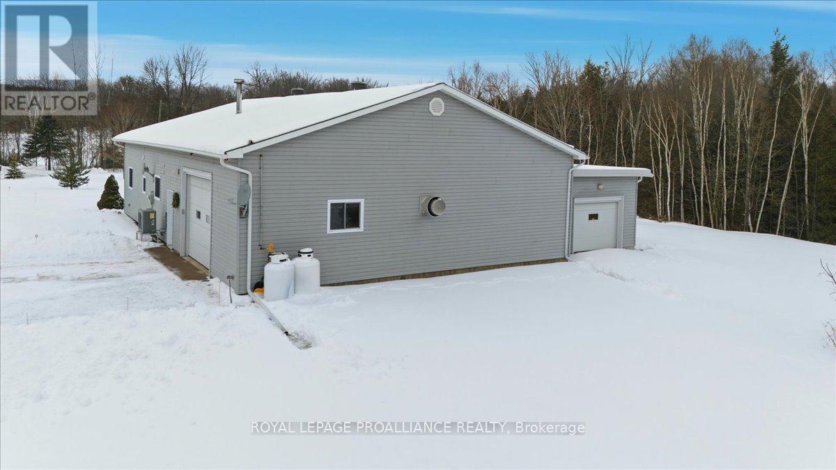 555 Douglas Road, Centre Hastings, Ontario  K0K 3H0 - Photo 35 - X12681592