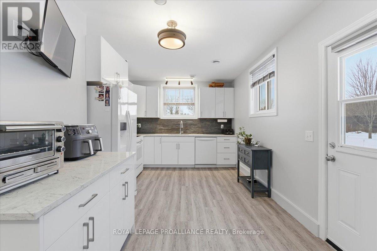 555 Douglas Road, Centre Hastings, Ontario  K0K 3H0 - Photo 4 - X12681592