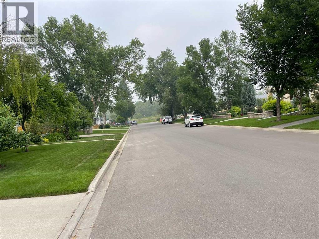 808 5 Avenue Sw, High River, Alberta  T1V 1B9 - Photo 32 - A2274687