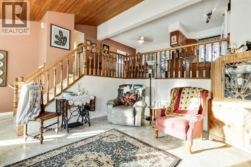 808 5 Avenue Sw, High River, Alberta  T1V 1B9 - Photo 4 - A2274687