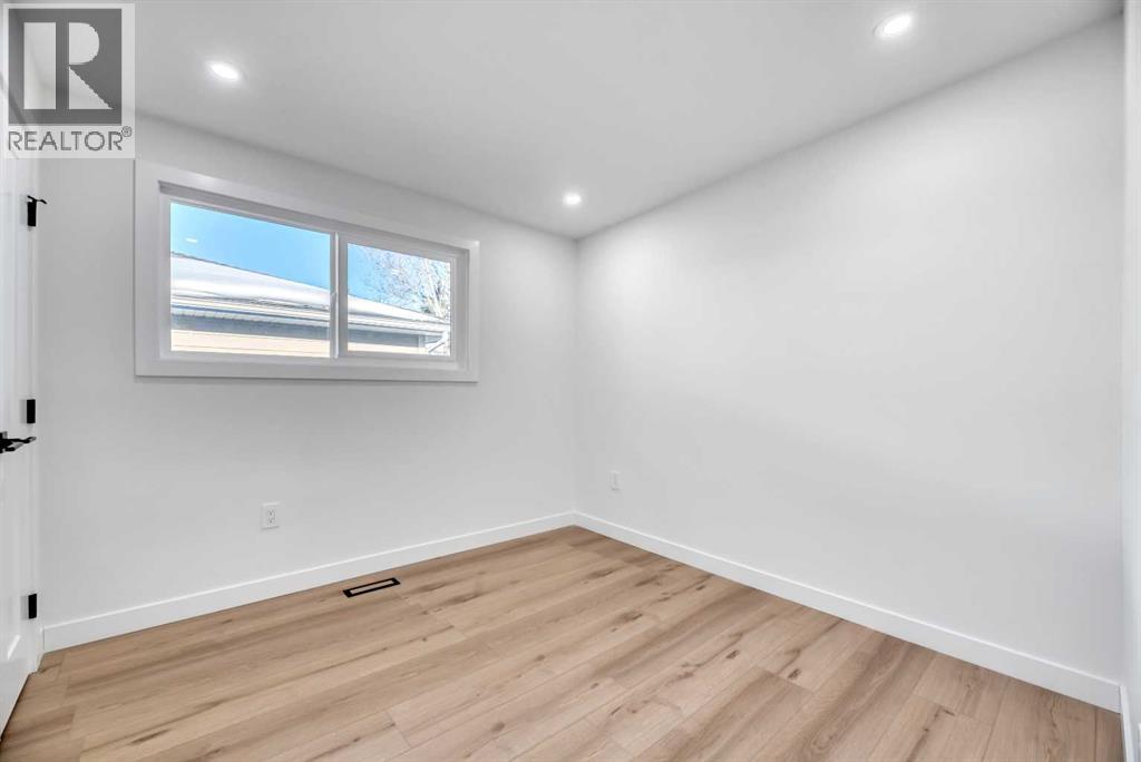 128 Cantrell Place Sw, Calgary, Alberta  T2W 1X2 - Photo 18 - A2277852