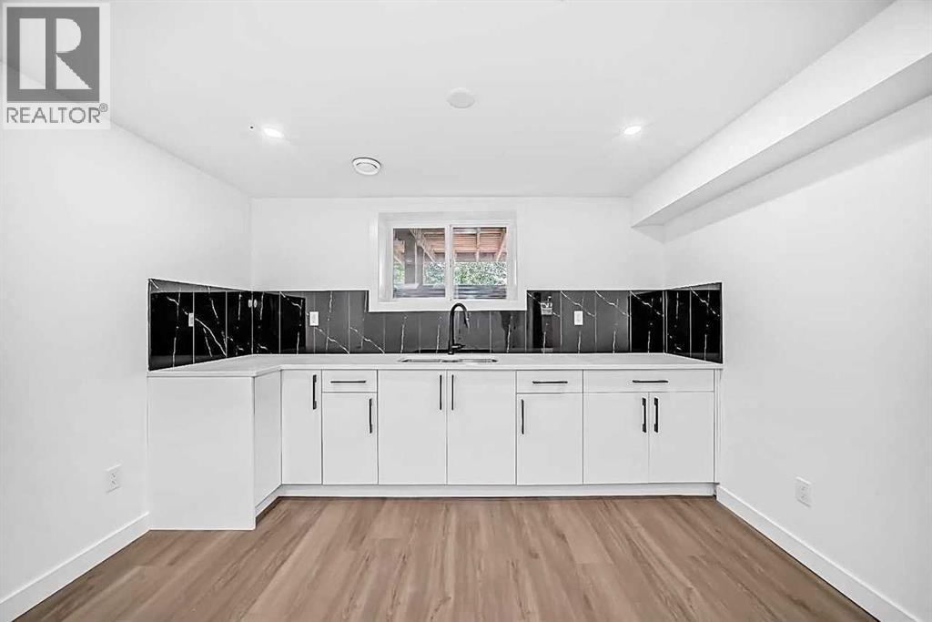 128 Cantrell Place Sw, Calgary, Alberta  T2W 1X2 - Photo 25 - A2277852