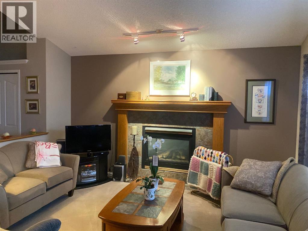 19 Prestwick Green Se, Calgary, Alberta  T2Z 3M1 - Photo 2 - A2272541