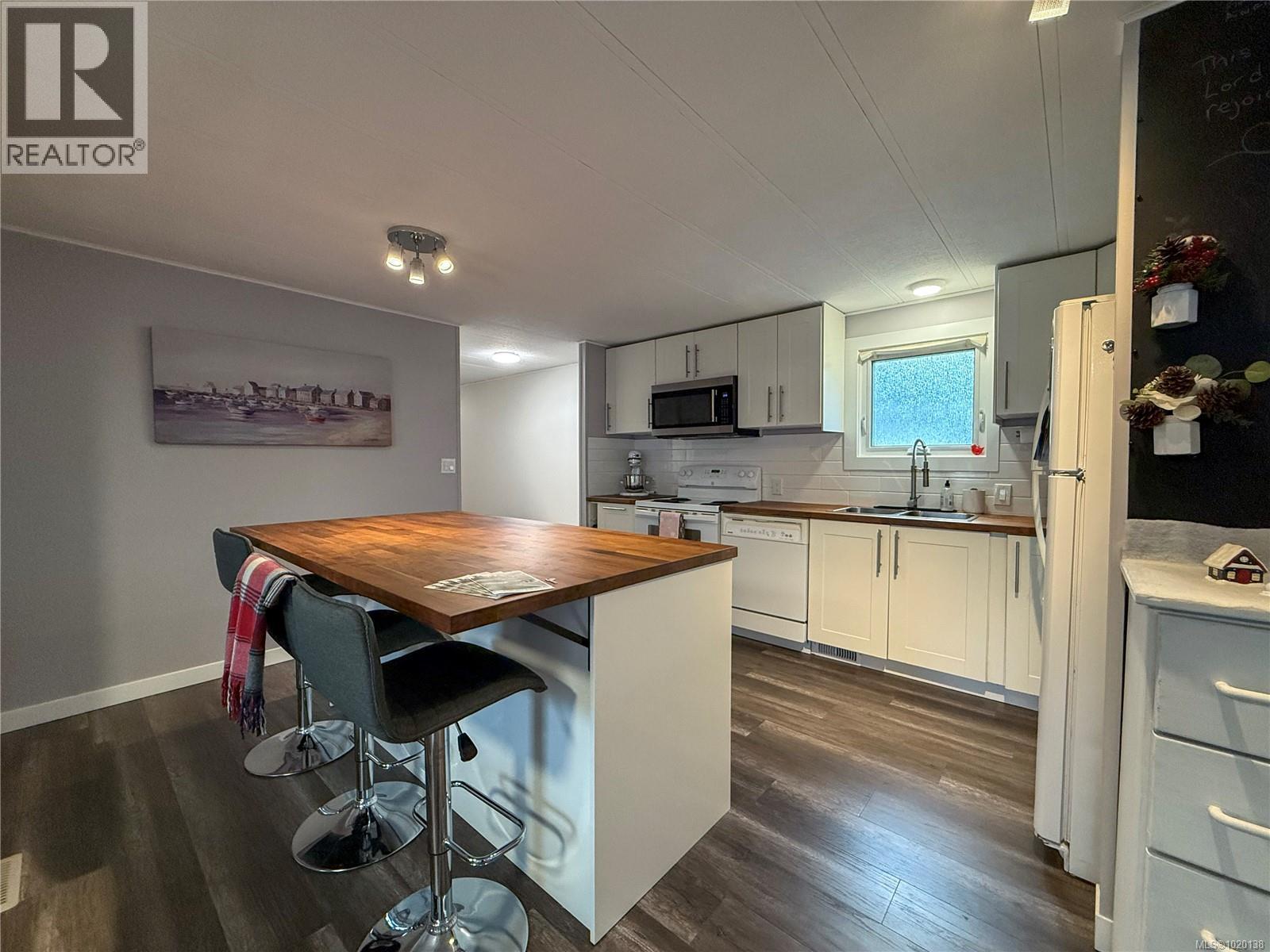 41 2700 Woodburn Rd, Campbell River, British Columbia V9W 4H4 - Photo 2 - 1020138