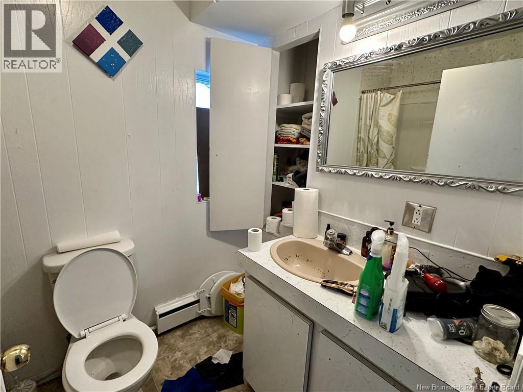 6 Laporte Avenue, Edmundston, New Brunswick  E3V 1K7 - Photo 12 - NB131716