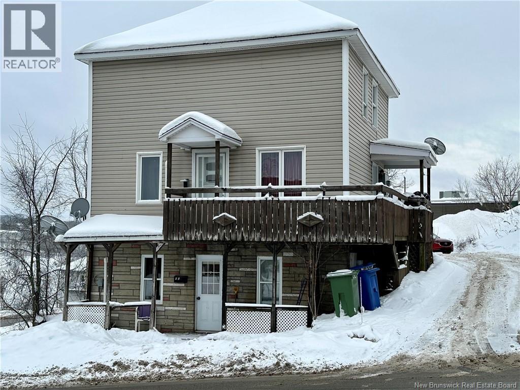 6 Laporte Avenue, Edmundston, New Brunswick  E3V 1K7 - Photo 2 - NB131716