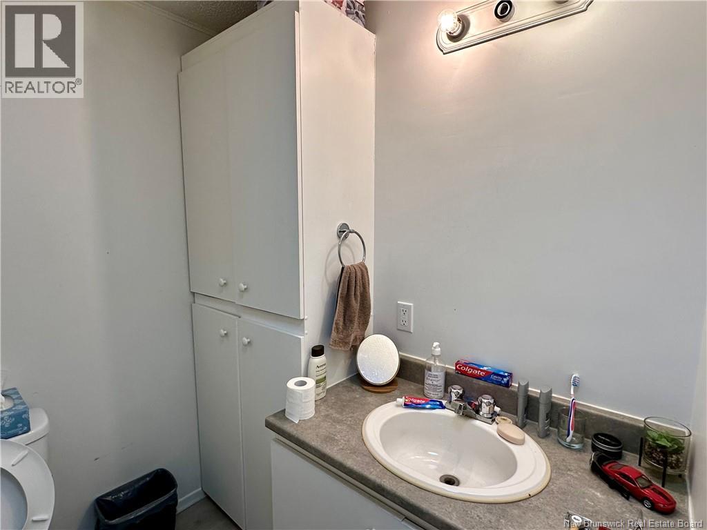 6 Laporte Avenue, Edmundston, New Brunswick  E3V 1K7 - Photo 8 - NB131716