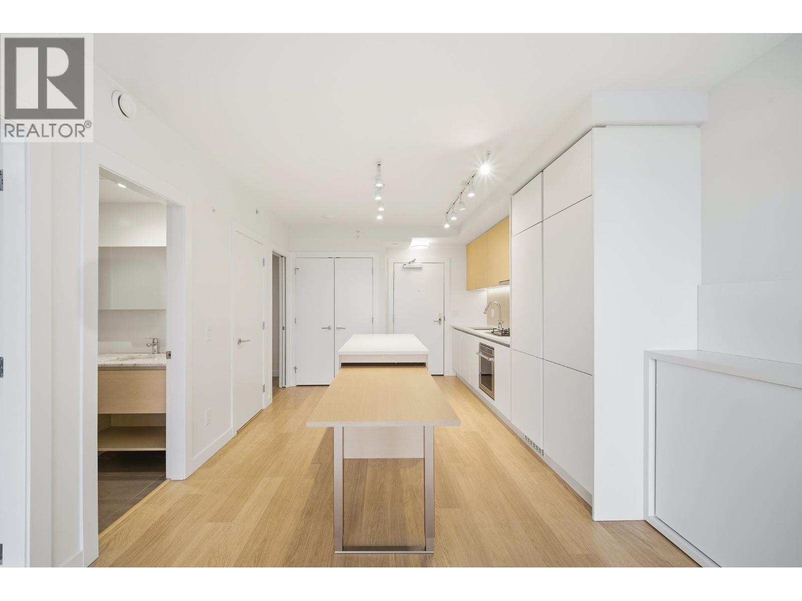 810 525 Foster Avenue, Coquitlam, British Columbia  V3J 0H6 - Photo 25 - R3077791