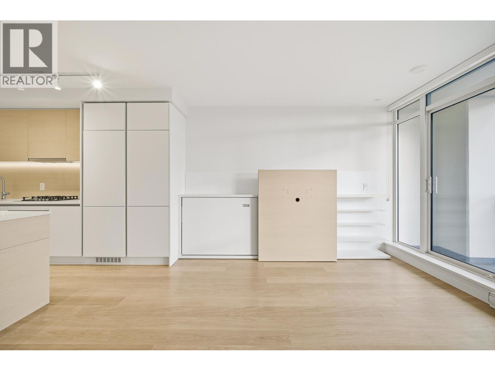 810 525 Foster Avenue, Coquitlam, British Columbia  V3J 0H6 - Photo 7 - R3077791