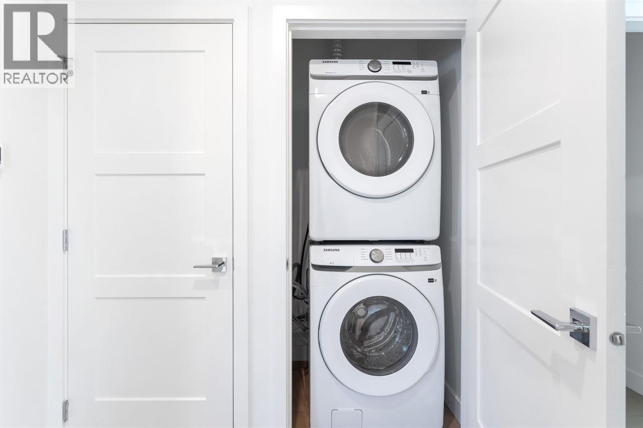 842 St. Denis Avenue, North Vancouver, British Columbia  V7J 2G4 - Photo 23 - R3077815