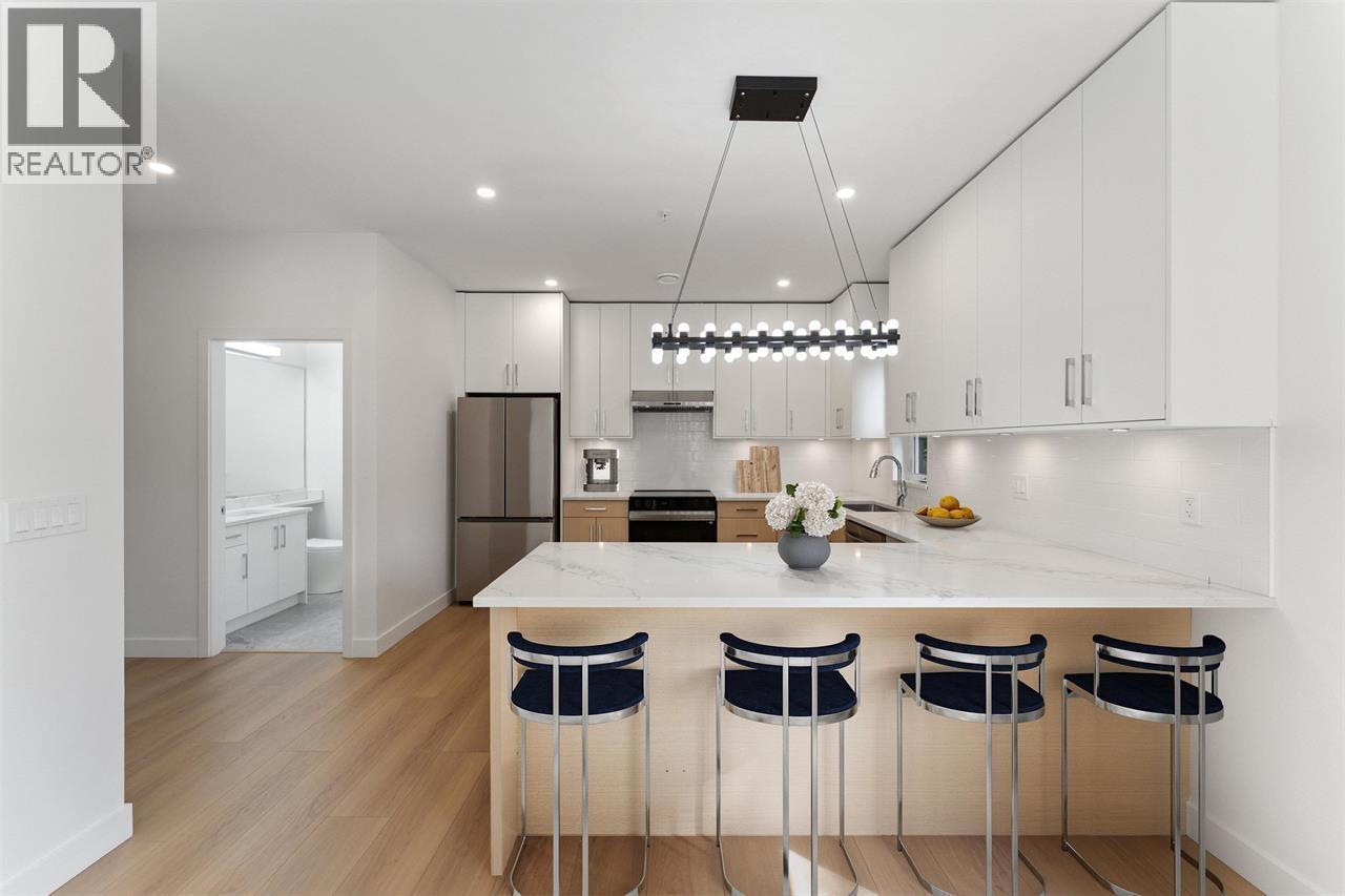 842 St. Denis Avenue, North Vancouver, British Columbia  V7J 2G4 - Photo 6 - R3077815