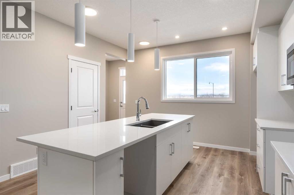 127 Montane Link Se, High River, Alberta  T1V 0K8 - Photo 7 - A2274482