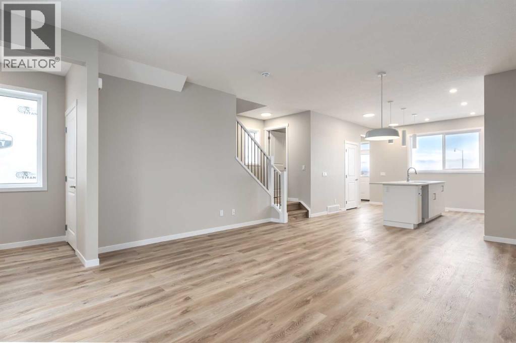 127 Montane Link Se, High River, Alberta  T1V 0K8 - Photo 4 - A2274482